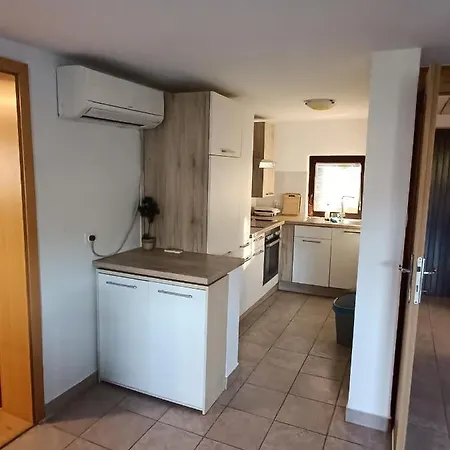 Hiska Na Gorci Apartamento Podčetrtek