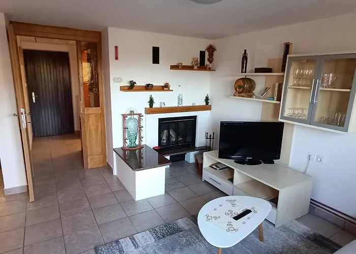 Hiska Na Gorci * Podcetrtek